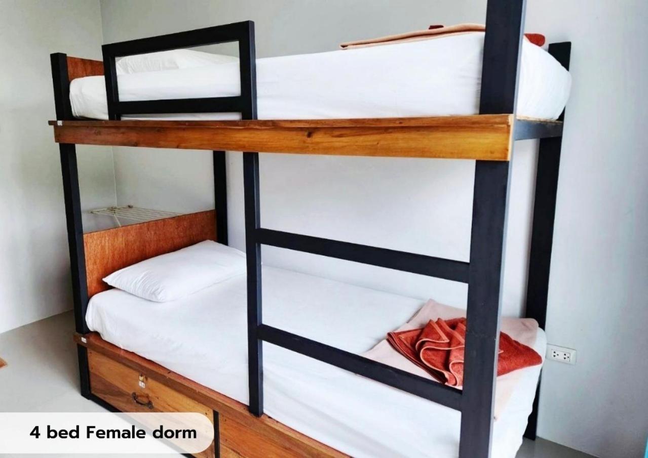 Theppahrak Hostel Khaolak Khao Lak Exteriör bild