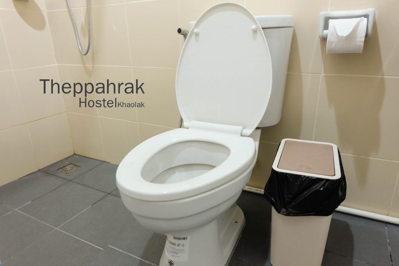 Theppahrak Hostel Khaolak Khao Lak Exteriör bild